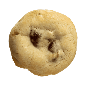 STARTSEITE Frisch gebackener Guava Cookie Cannabis-Keks mit weicher Textur und schokoladiger Füllung – ein hochwertiges Cannabis-Edible von PURE BOTANICA.